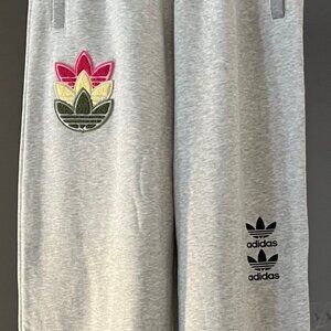 adidas Originals - Womens track pants Size XS